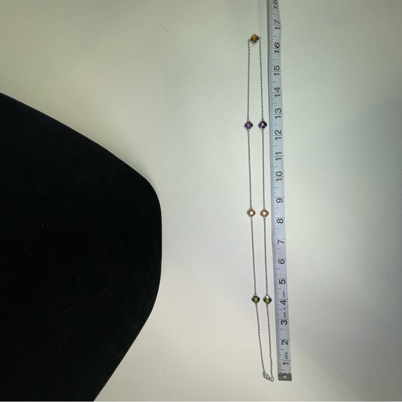 Elegant Long Silver Tone Necklace with Multicolor Clover-shaped Gemstones - Picture 8 of 8